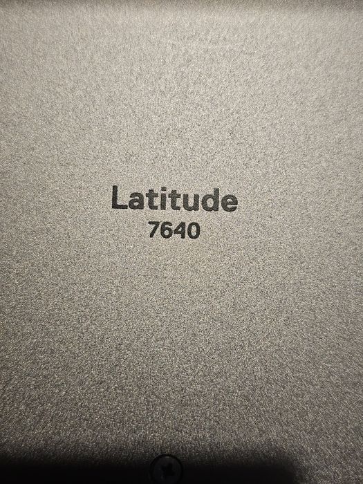 Мощен бизнес лаптоп Dell Latitude 7640 (16") – i7-1365U / 32GB DDR5 RAM / 512GB SSD / Win 11 Pro