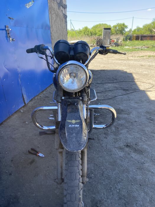 Мотоцикл 200 куб