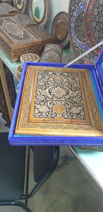 Onasi oglini belbog bilan sikdi (porno)