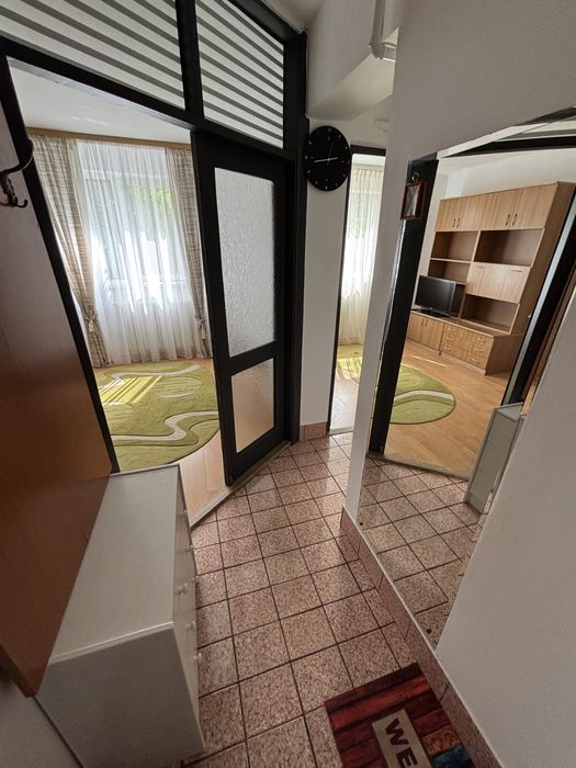 Inchiriez apartament 2 camere decomandat cu centrala proprie