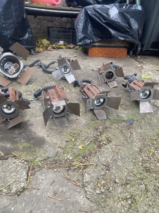 Reflectoare de scena proiectoare lumini tip studio