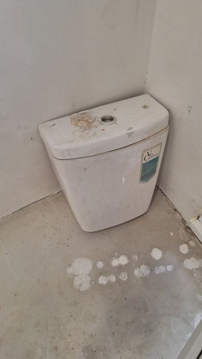 Унитаз в хорошем состоянии