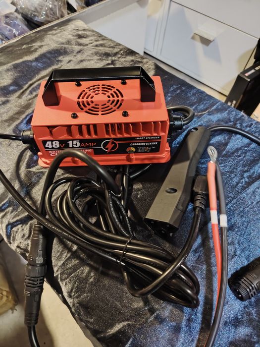 15 Amp 48 Volt и зарядно 36v 18 amp