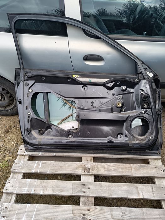 Лява врата за Ауди а3 8п