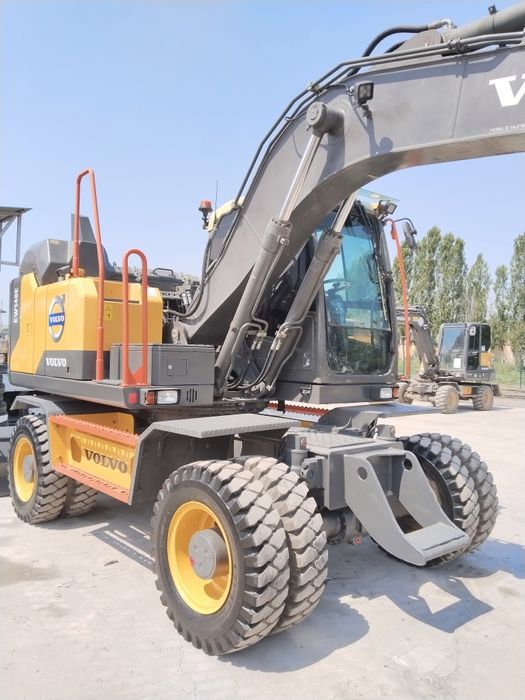 Volvo EW 140E 2017-yil