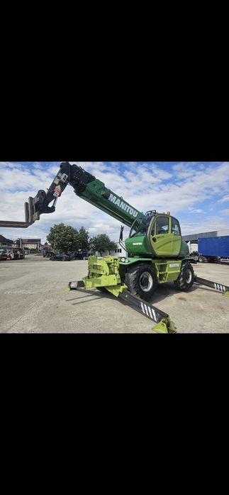 Închiriez încărcător telescopic rotativ