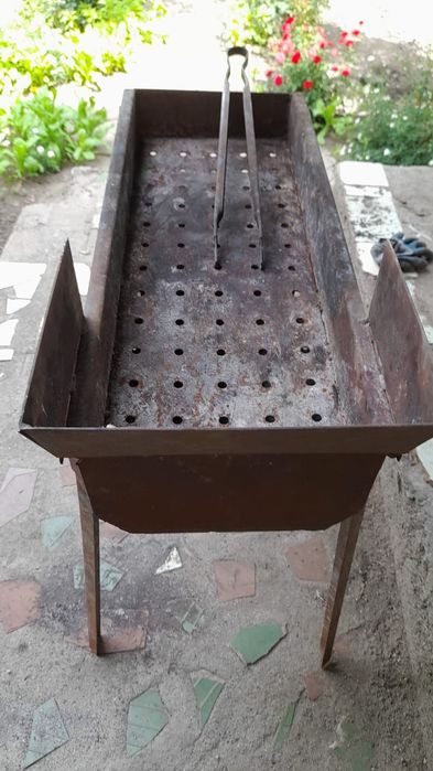 Мангал б/у в хорошем состоянии.