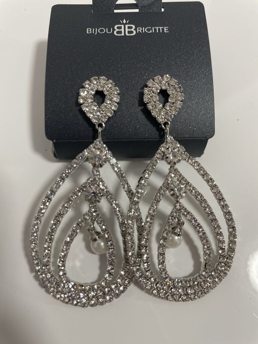 Дамски обеци с камъни