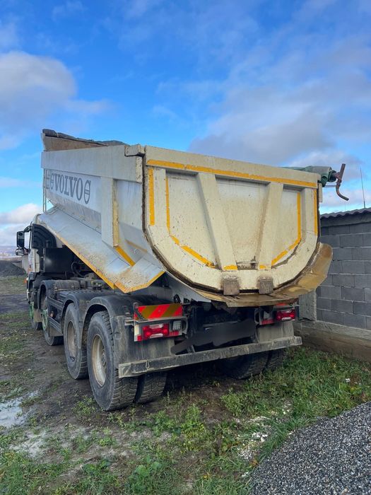 Volvo FM 400 autobasculantă