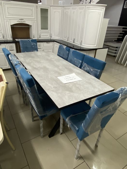 Стол и 6 стульев