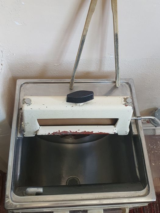 Кир ювиш Машинаси