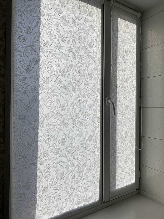 Ролл-шторы, Жалюзи