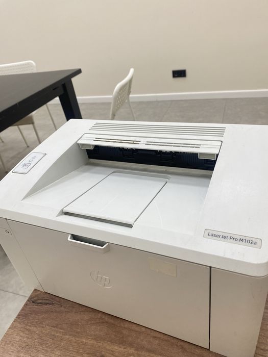 Продаю HP laserjet pro m102a
