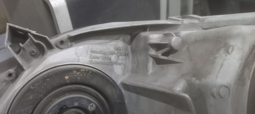 Фара правая Камри 40