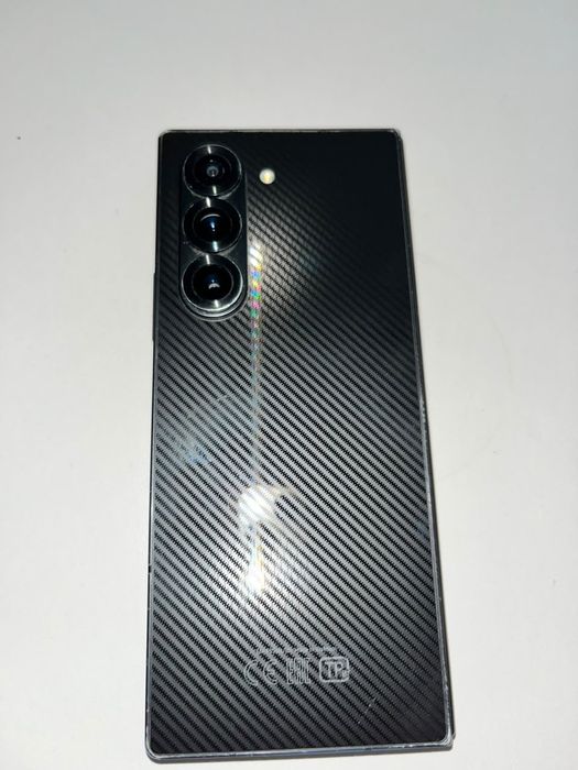 Samsung Z Fold 6