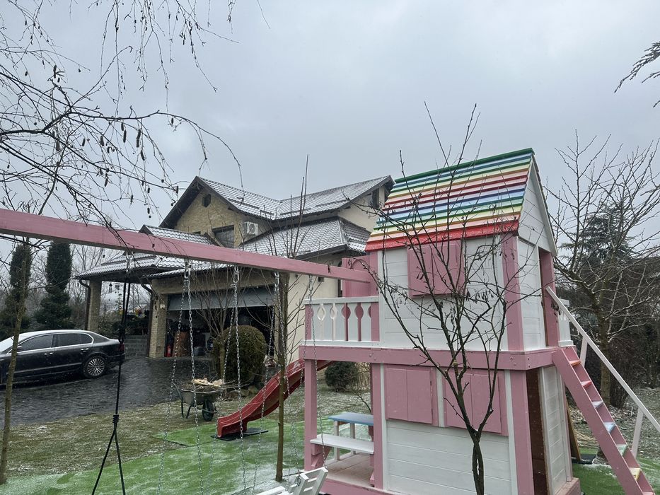 Loc de joaca casute de copii!