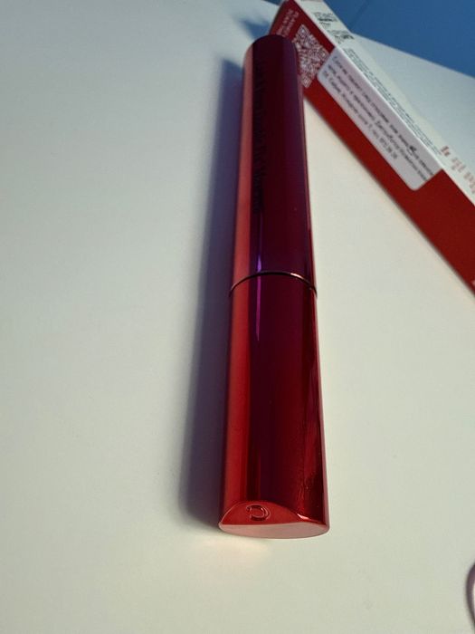 водоустойчива спирала Clarins