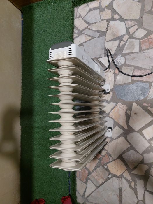 Продам масляный обогреватель