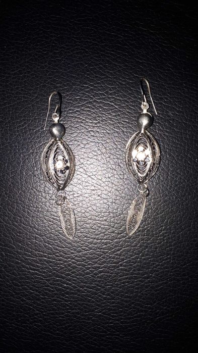 обеци  и  пръстен - 2 бр.