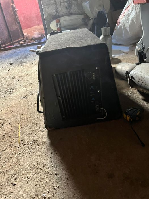 Сабвуфер 1600 w срочно