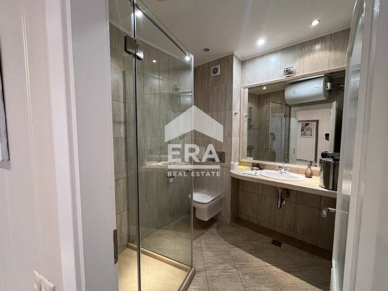 Двустаен, стилно обзаведен апартамент за продажба, с морска панорама,