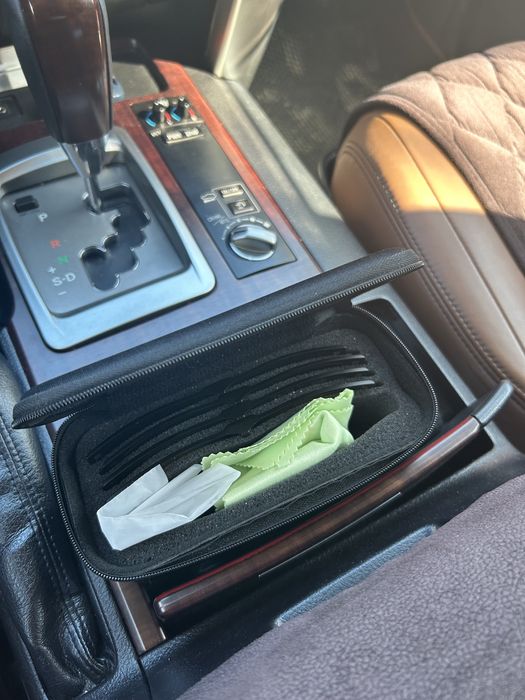 Продаю очки солнечные