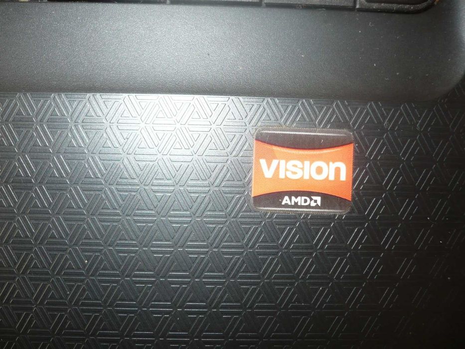 Продавам лаптоп HP за части
Модел : Compaq Presario CQ62