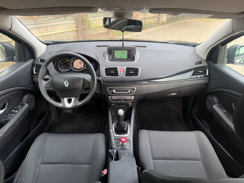 RENAULT Megane 2010 — imagine 4