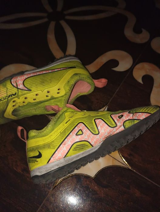 Футбольные Сороконожки Nike.