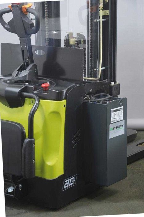 Transpaleta electrica Liza electrica NOUA CLARK 1,6T cu 5,8m Germania