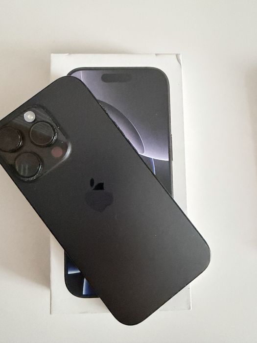 Продам Iphone 16 pro, 256 gb