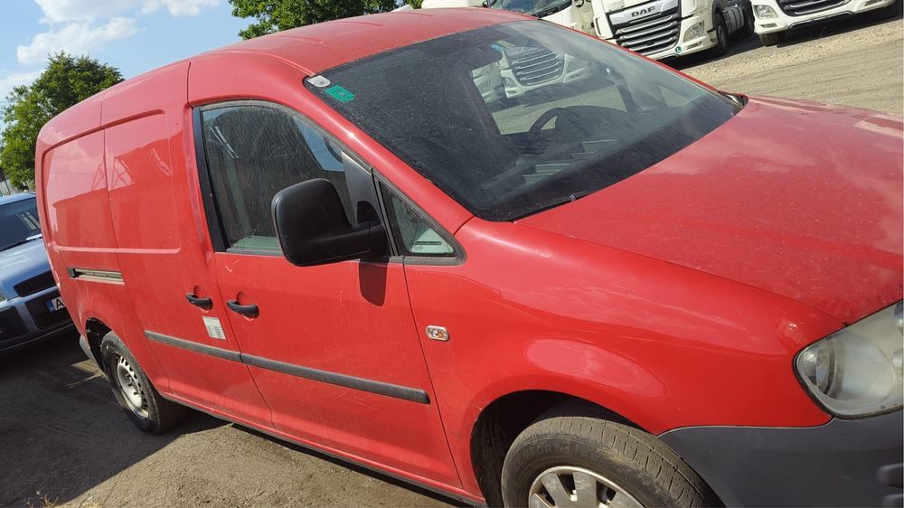 VW Caddy Maxi 1,9tdi distributie noua 10/2010