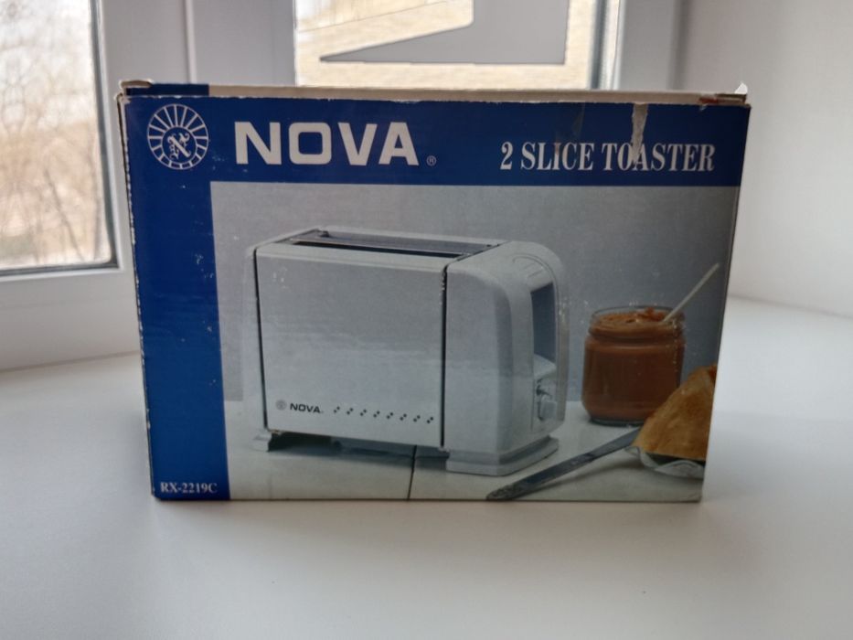 Продам тостерницу NOVA RX 2219C новая
