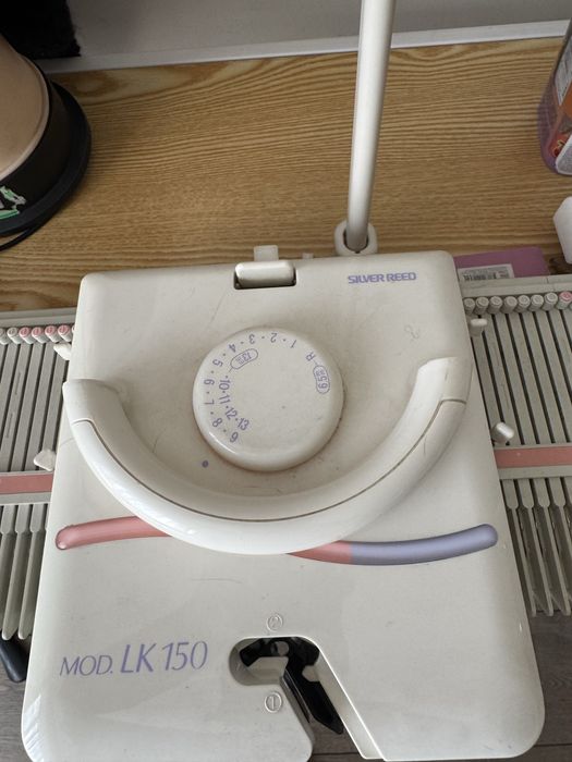 Вязальная машинка