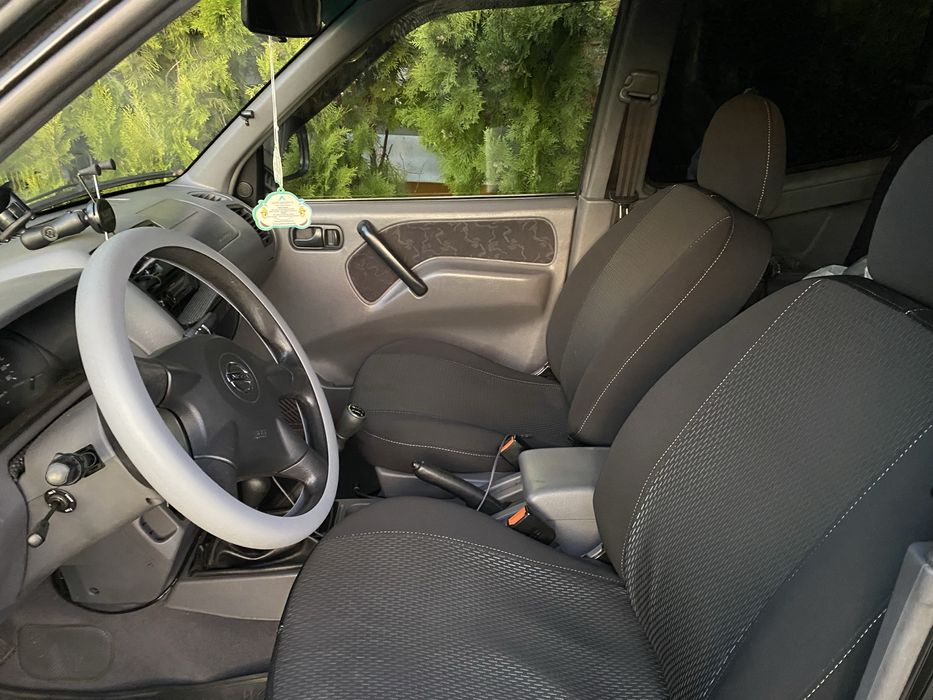 Nissan Terrano 2 autoutilitara
