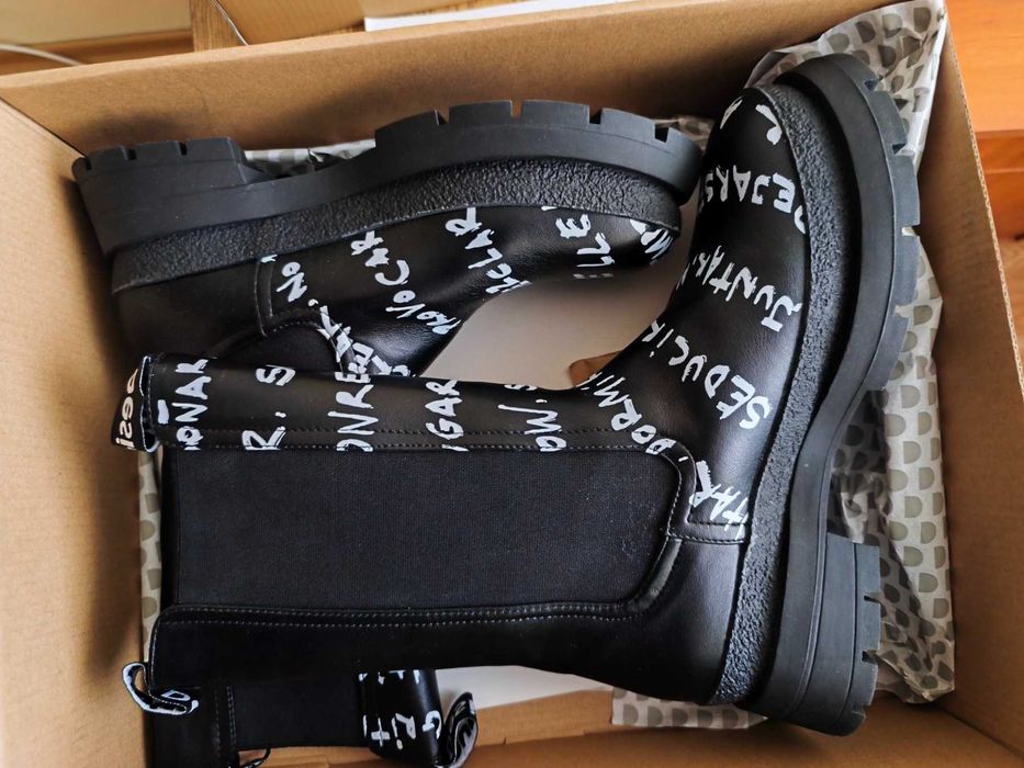 Desigual Ботуши.