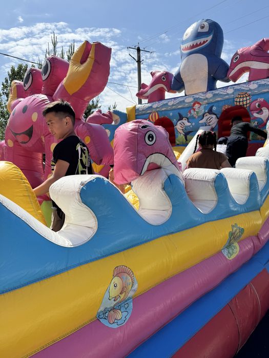 Продам надувной детский батут.