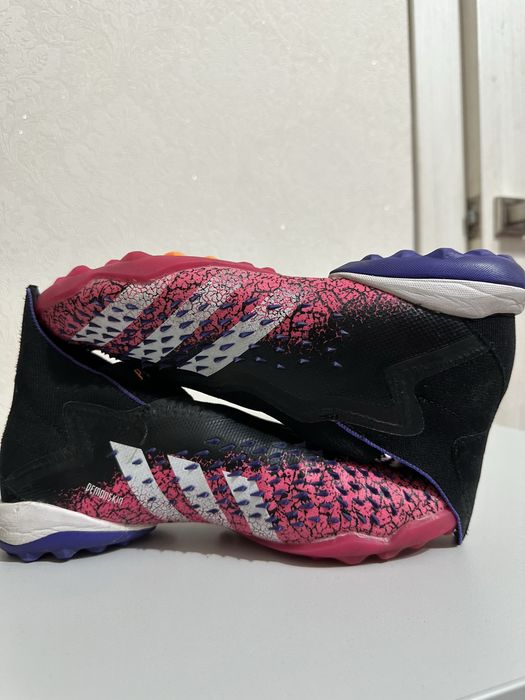 Adidas predator