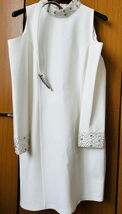 Официална  рокля