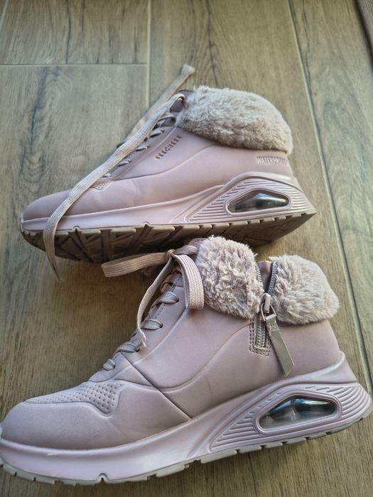 Ghete skechers impermeabile 37 fete