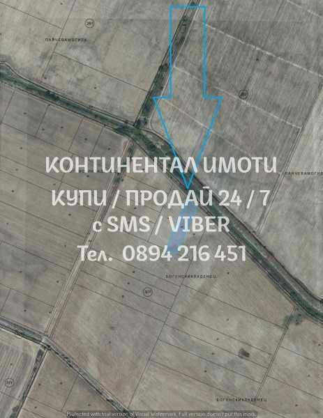код 62910. Нива 3дка, кат. 6-та граничи с канал за поливане.