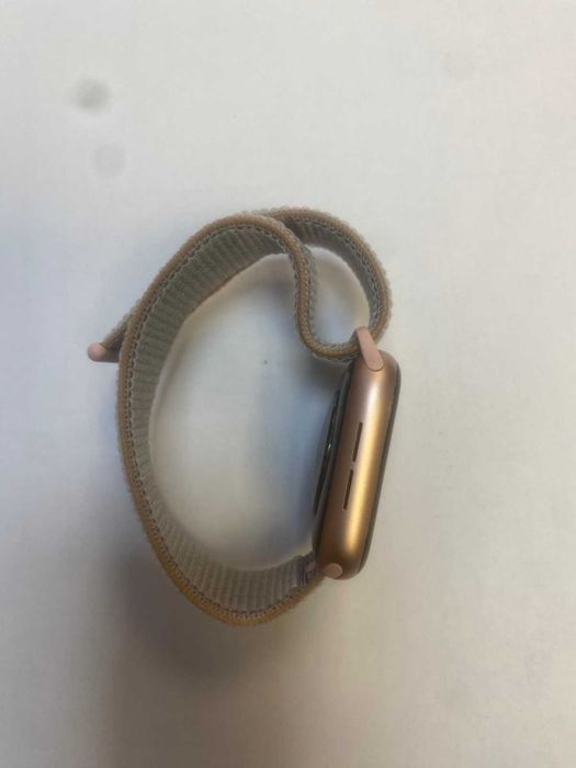 Smart часовник Apple Watch 4 44mm