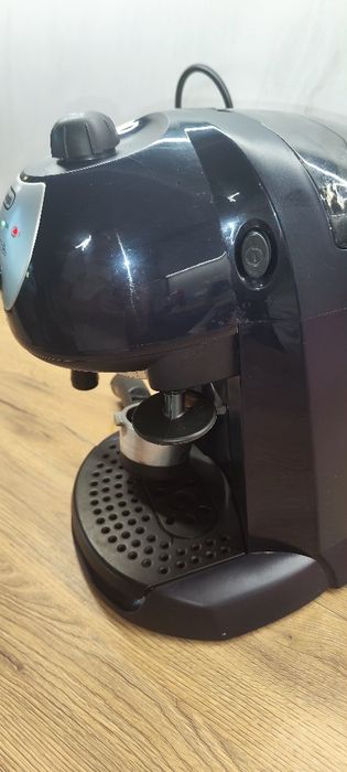 Кафе машина DELONGHI