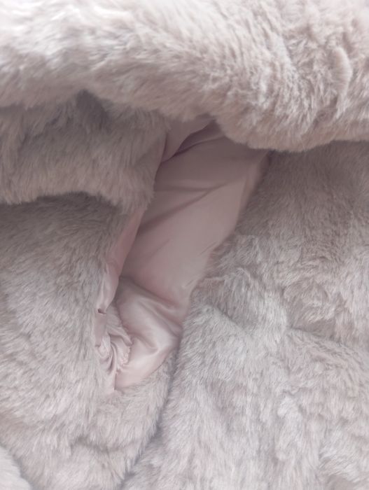 Продам куртку Новую не одевали