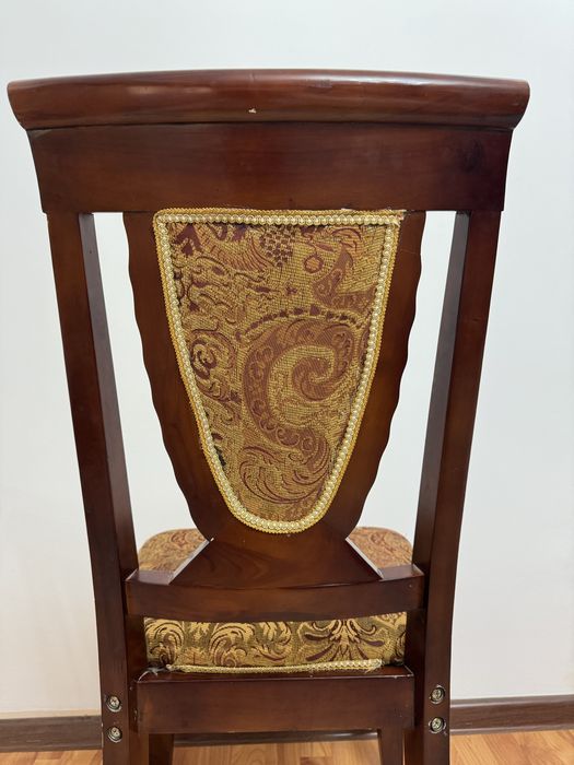 Срочно продам стулья