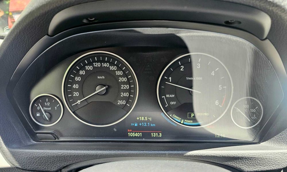 Продавам БМВ Ф31 2019г, 2.0D -190 k.c, два комплекта гуми.