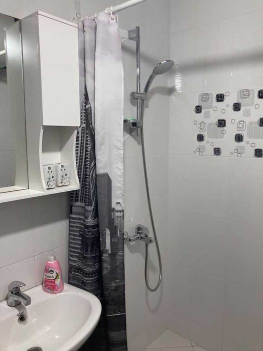 Дава се под наем Тристаен апартамент в Пловдив, Каменица 1 - 100 кв.м за 375 € - Снимка #9