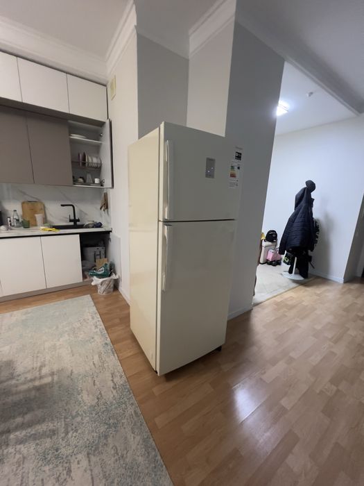 Холодильник Samsung