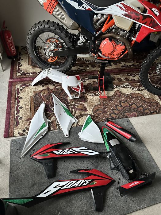 Carene/plastice ktm six days 2020-2023 pret fix!!!