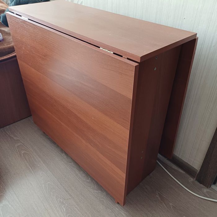 Продам стол раздвижной